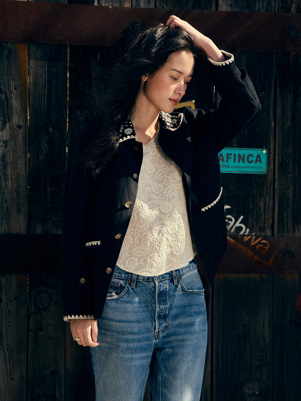 LOOK 05