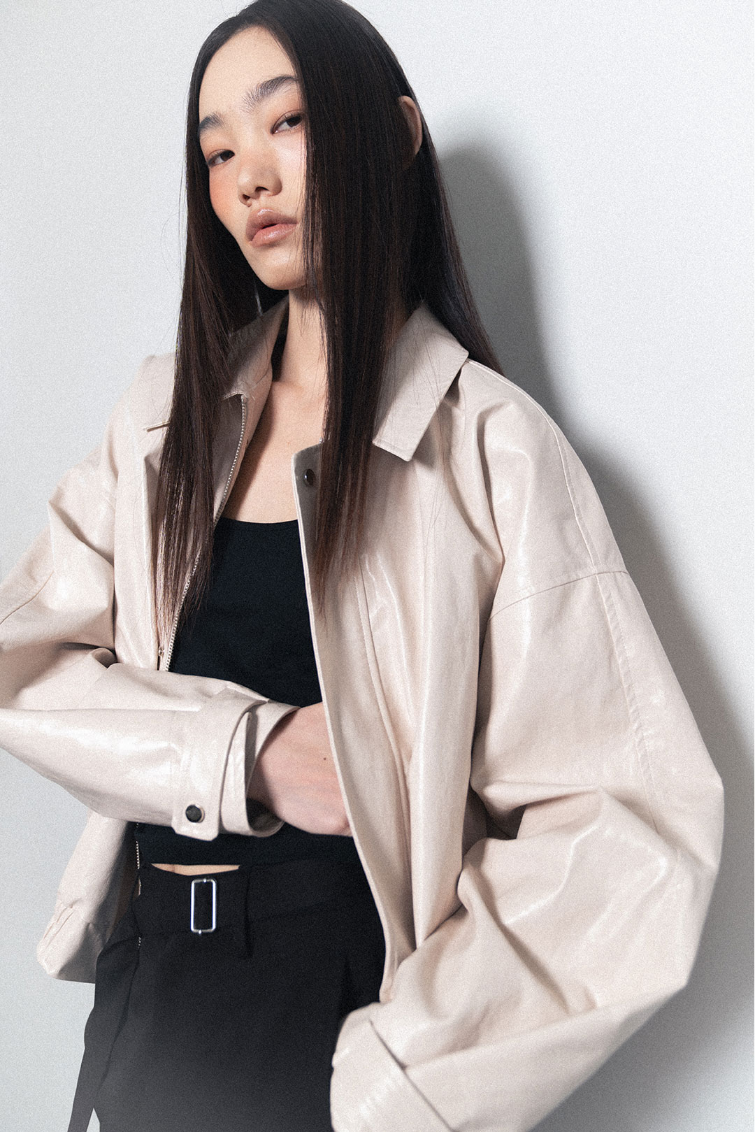 LOOK 02