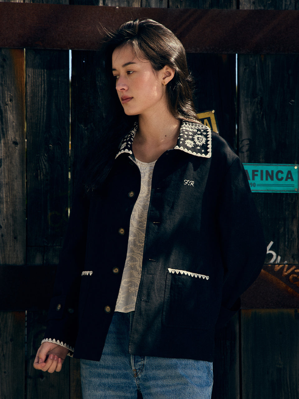 LOOK 05