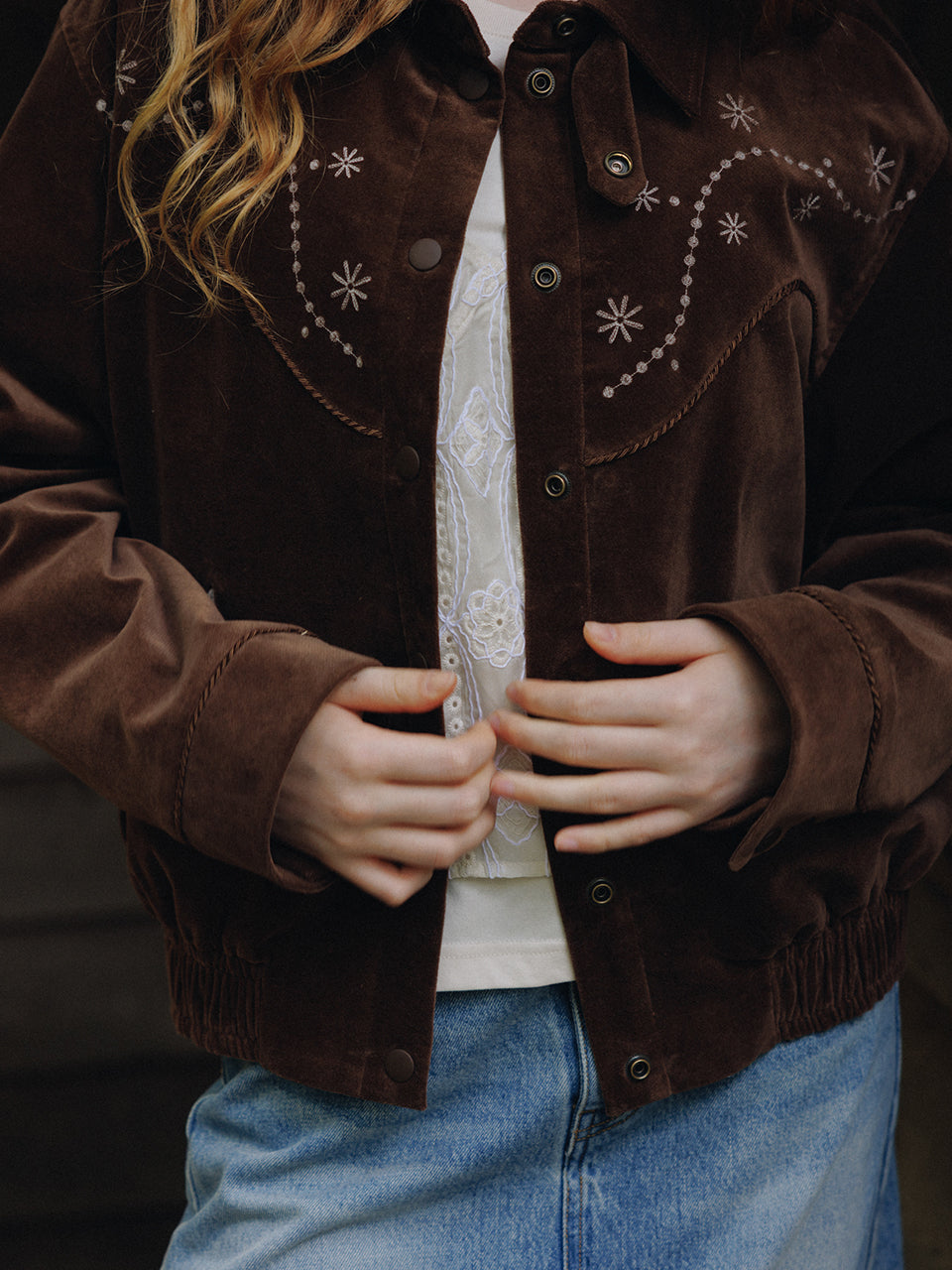 LOOK 01