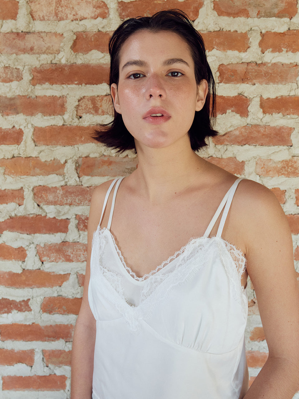 LOOK 01