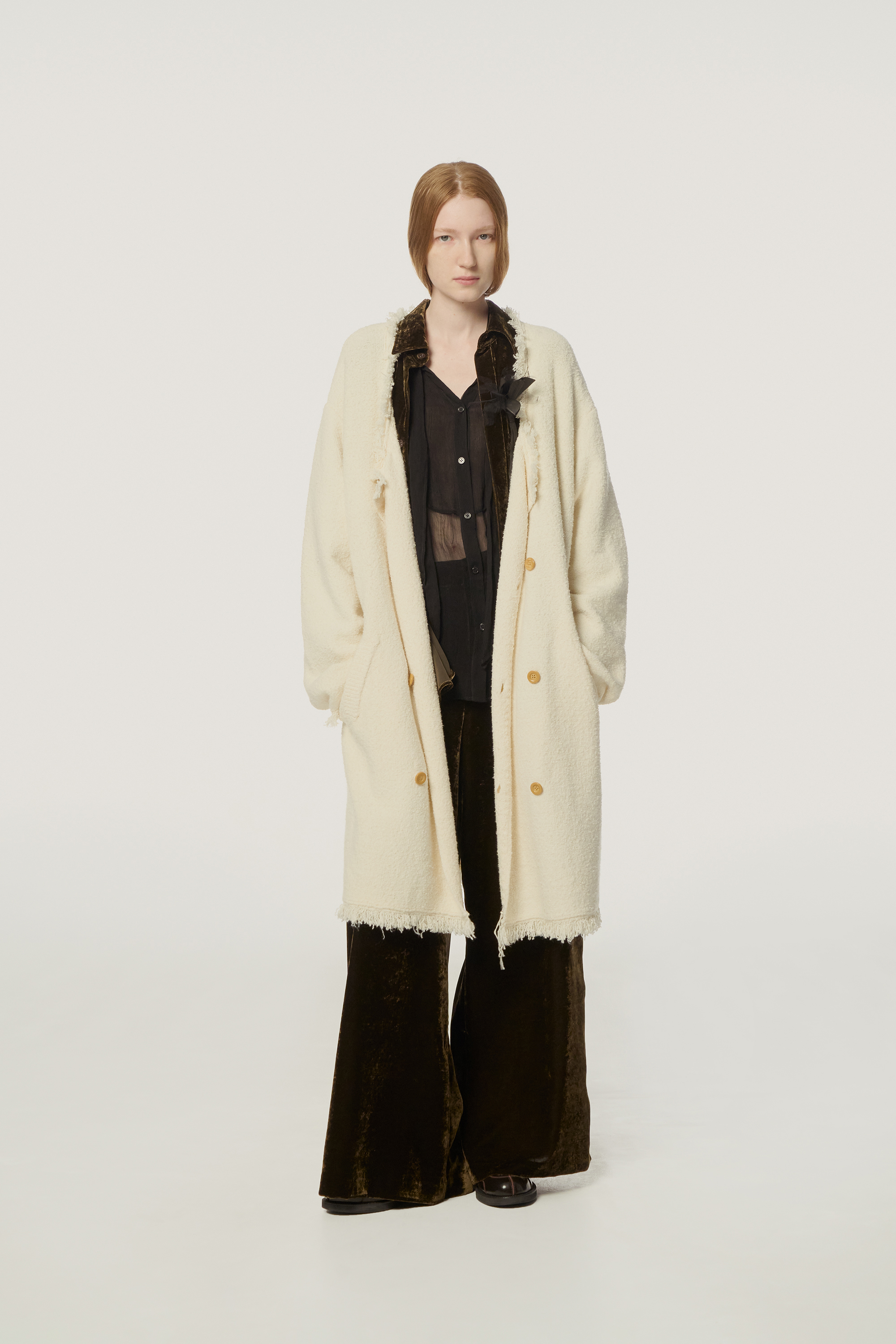 LOOK 02