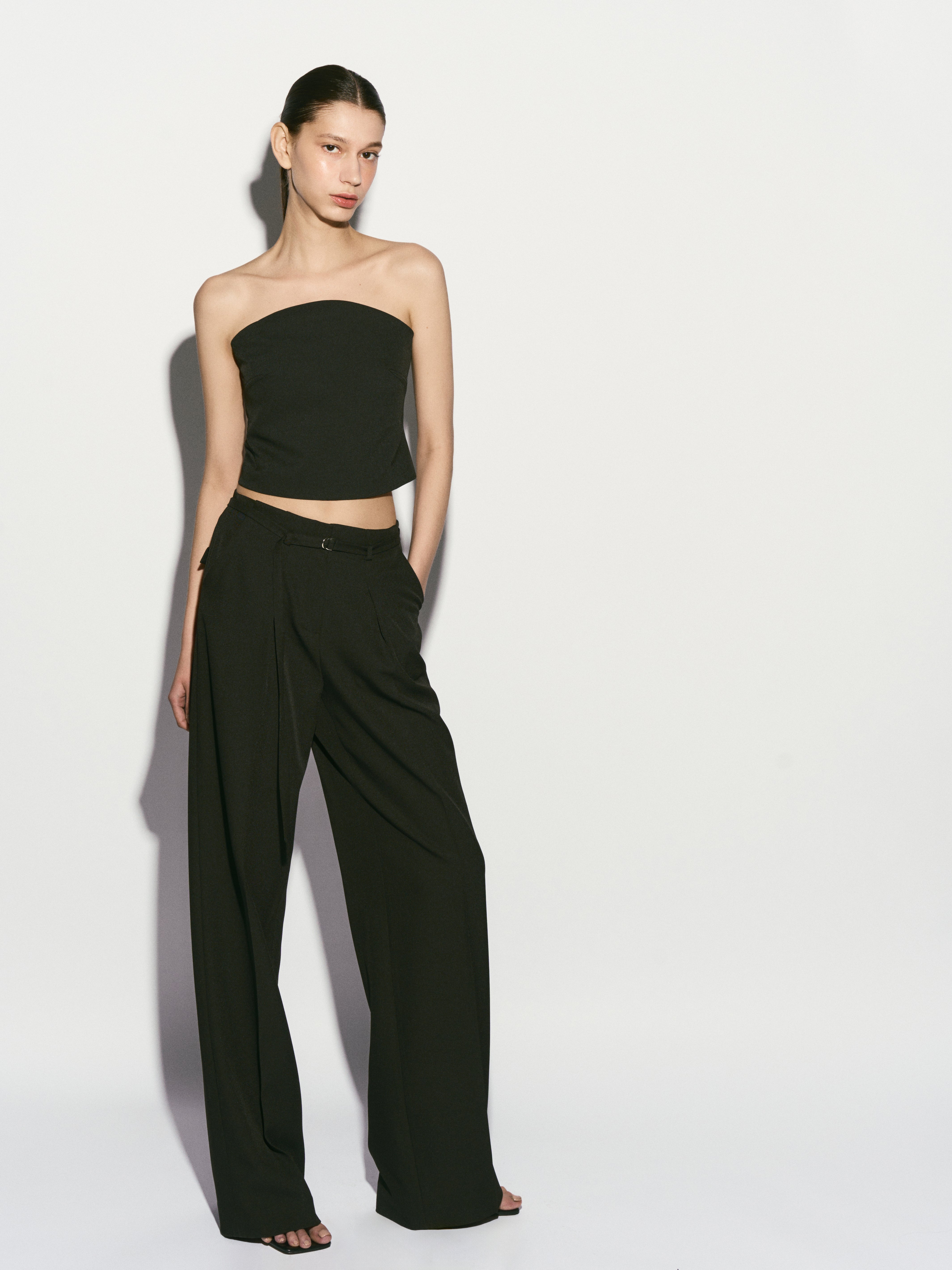 LOOK 03