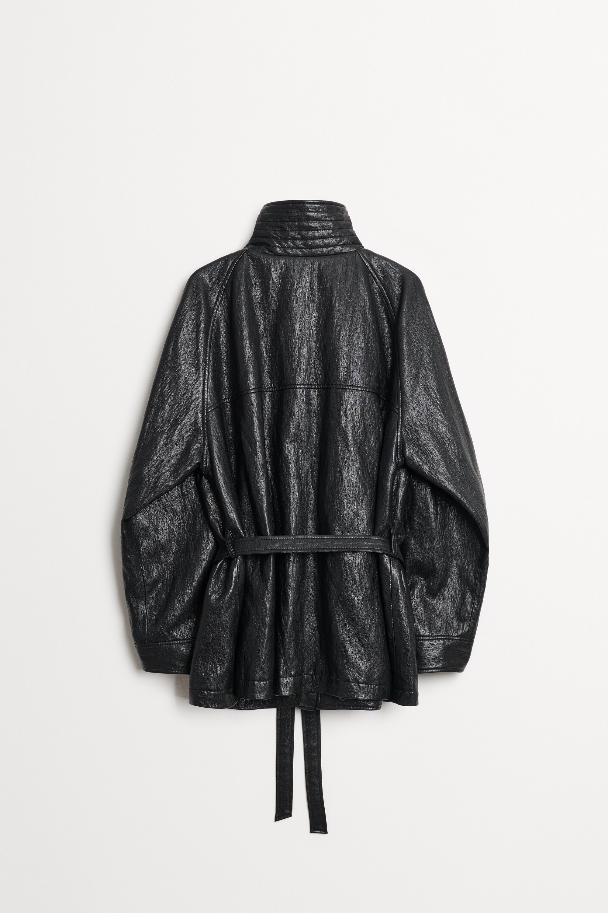 LOOK 03