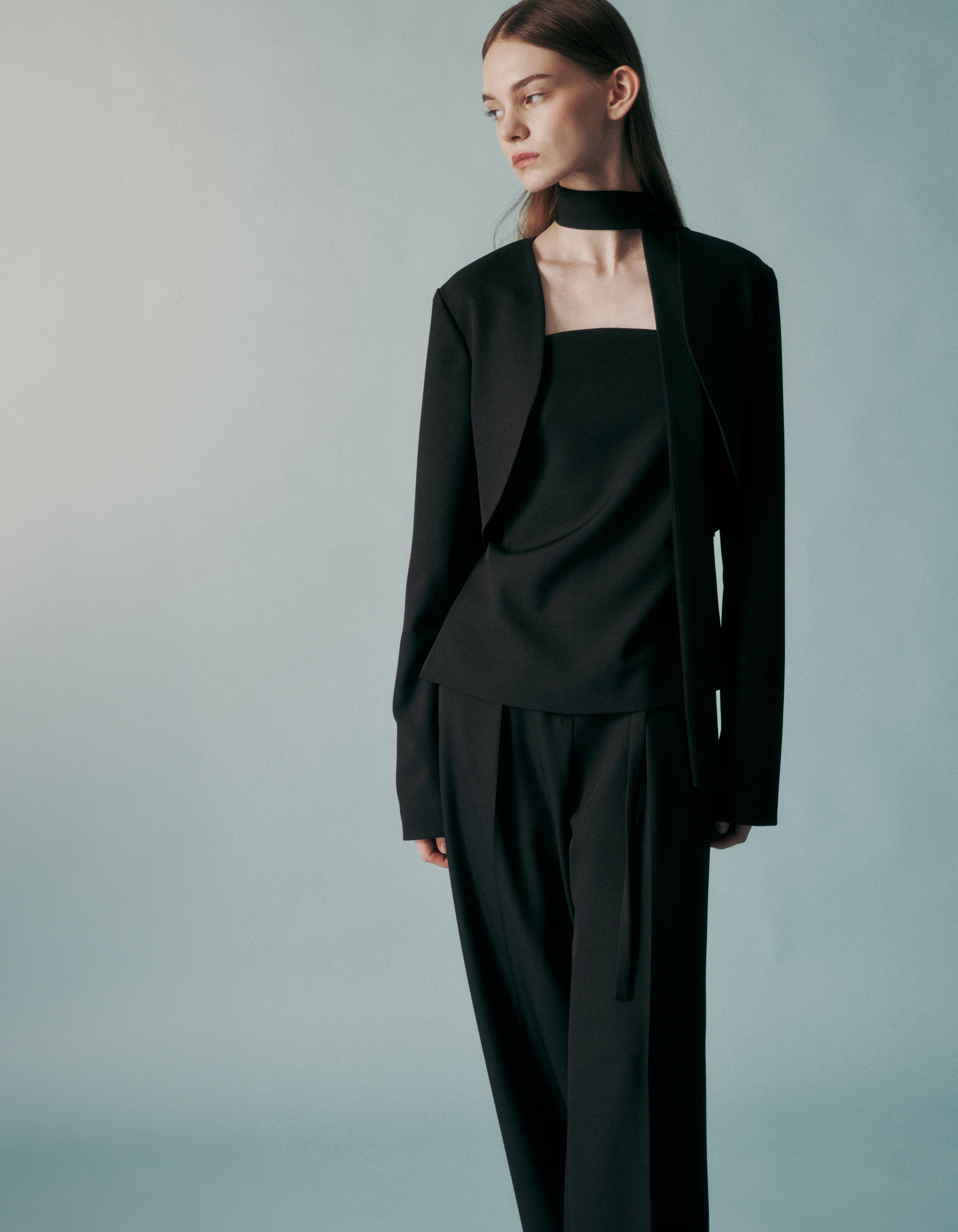 LOOK 03
