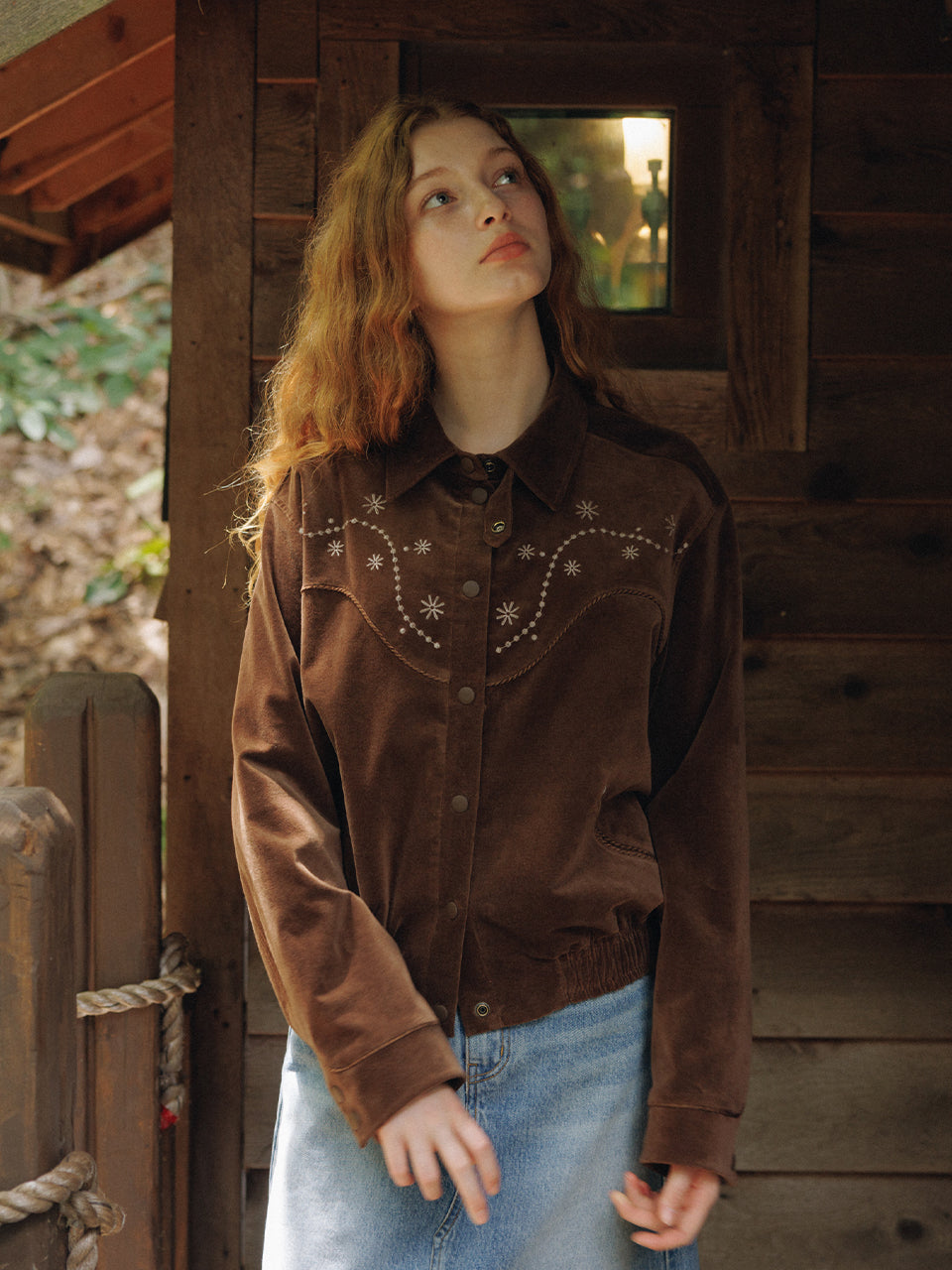LOOK 01