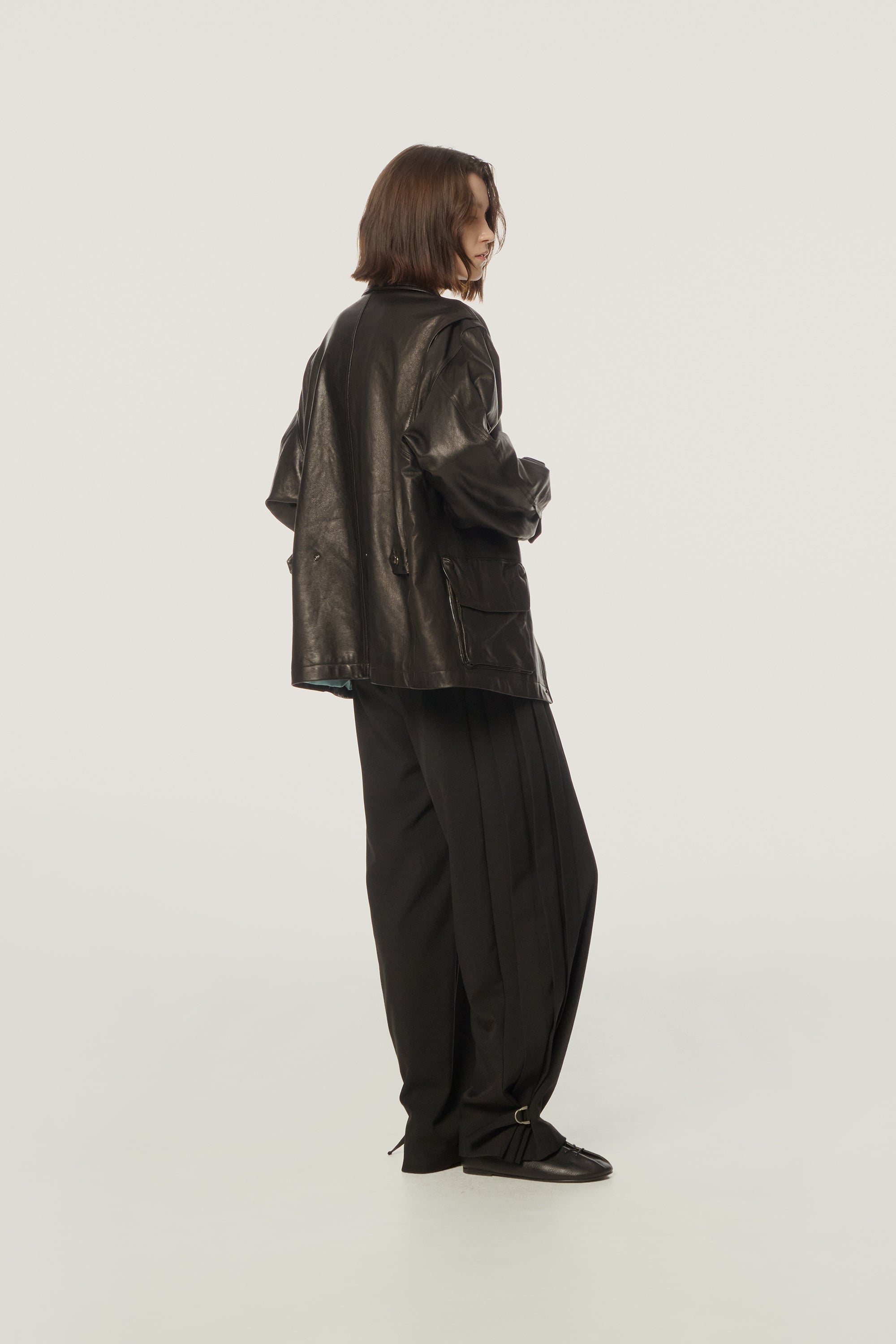 LOOK 01