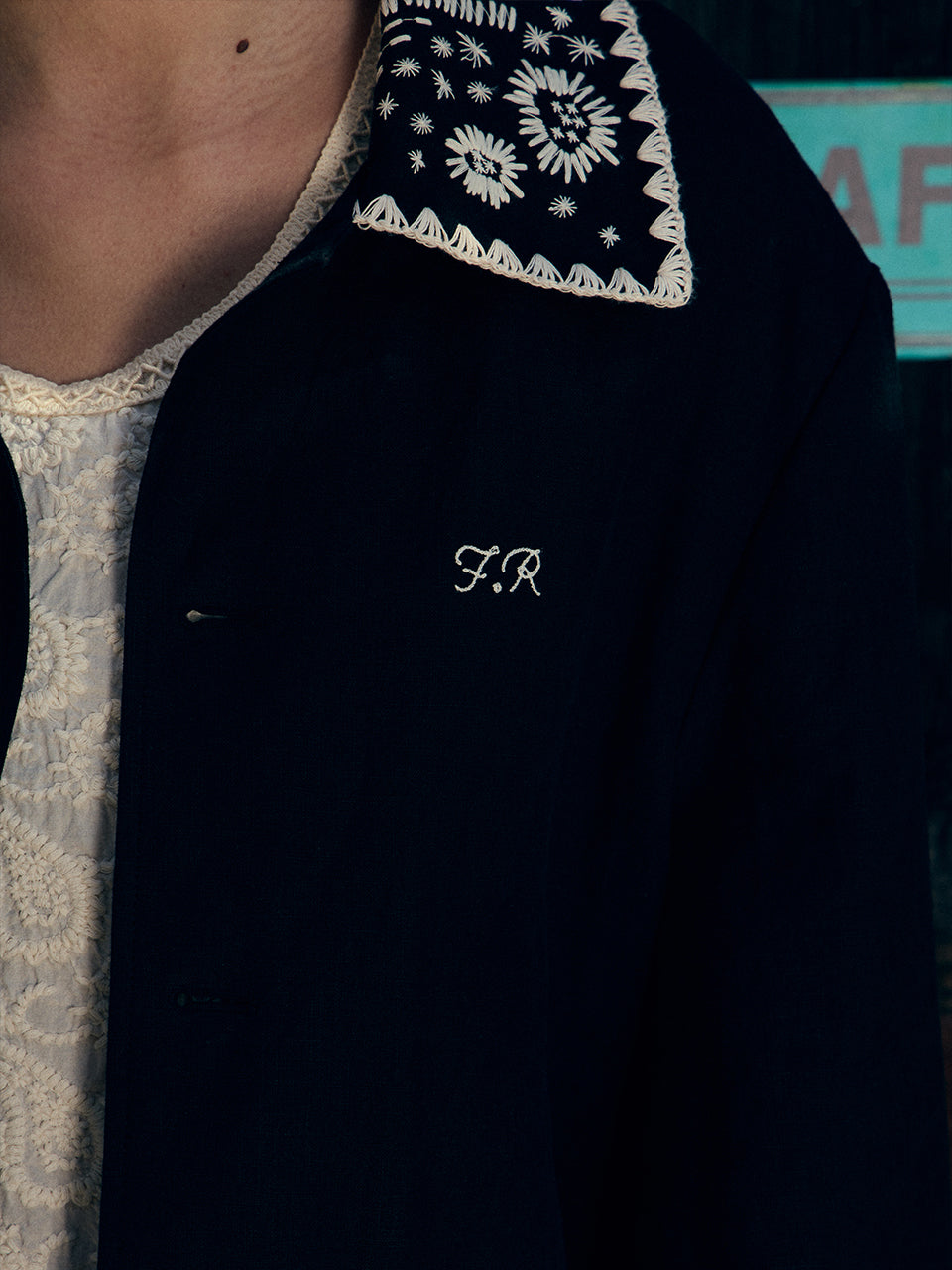 LOOK 05