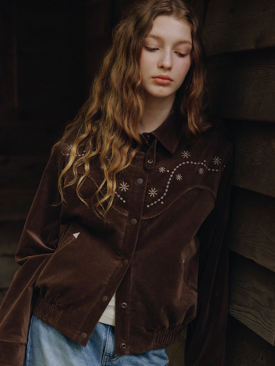 LOOK 01